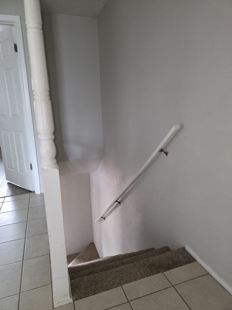 Littlefield Apartment: 400 E 22nd St