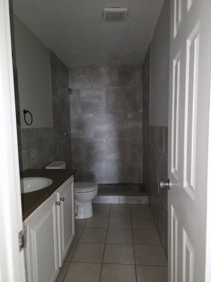 Littlefield Apartment: 400 E 22nd St
