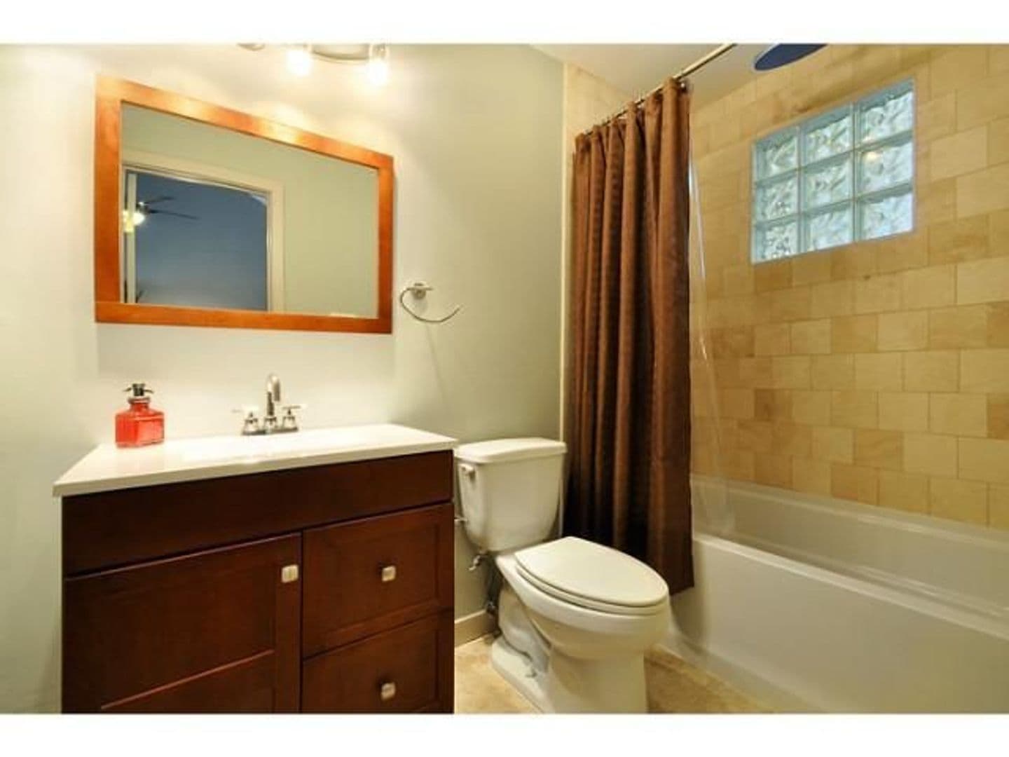Austin Apartment: 2526 Durwood Street