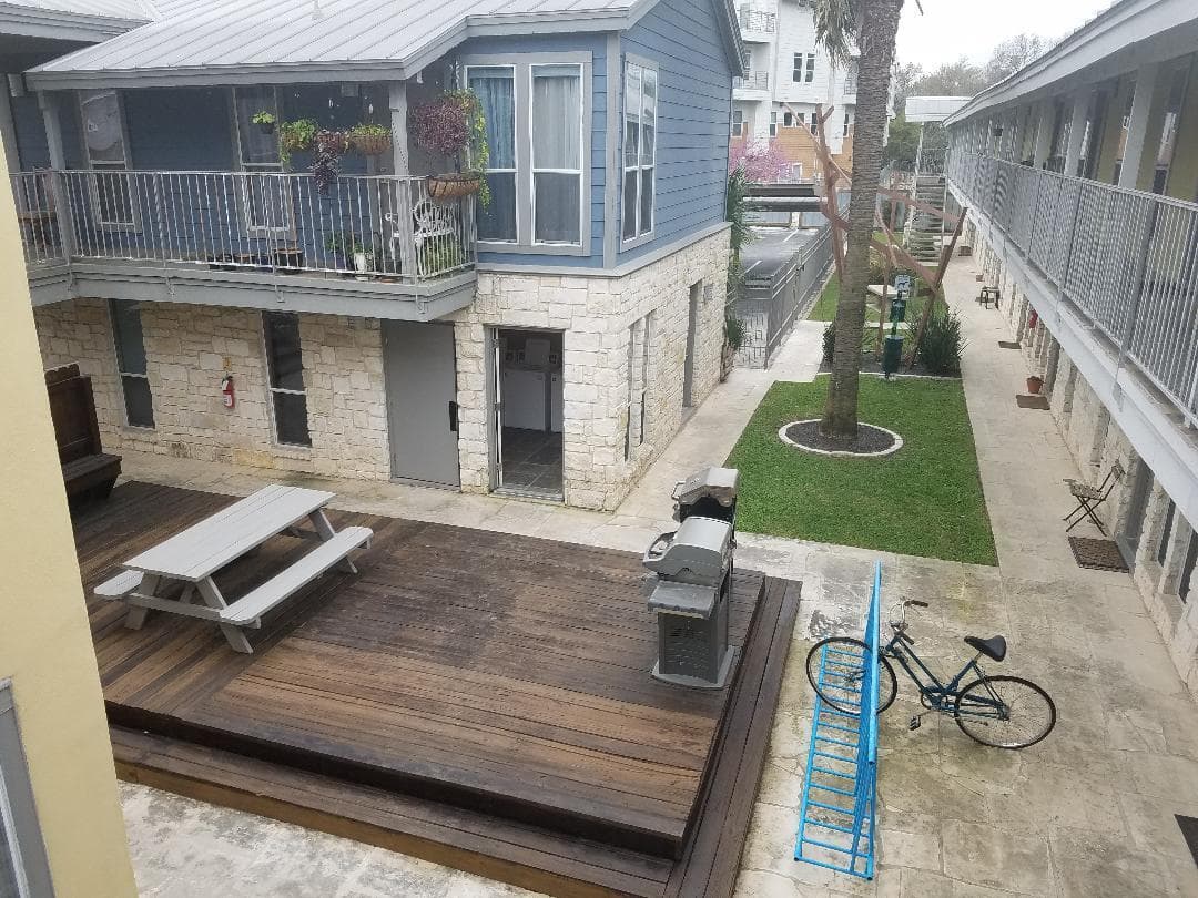 Austin Apartment: 2526 Durwood Street