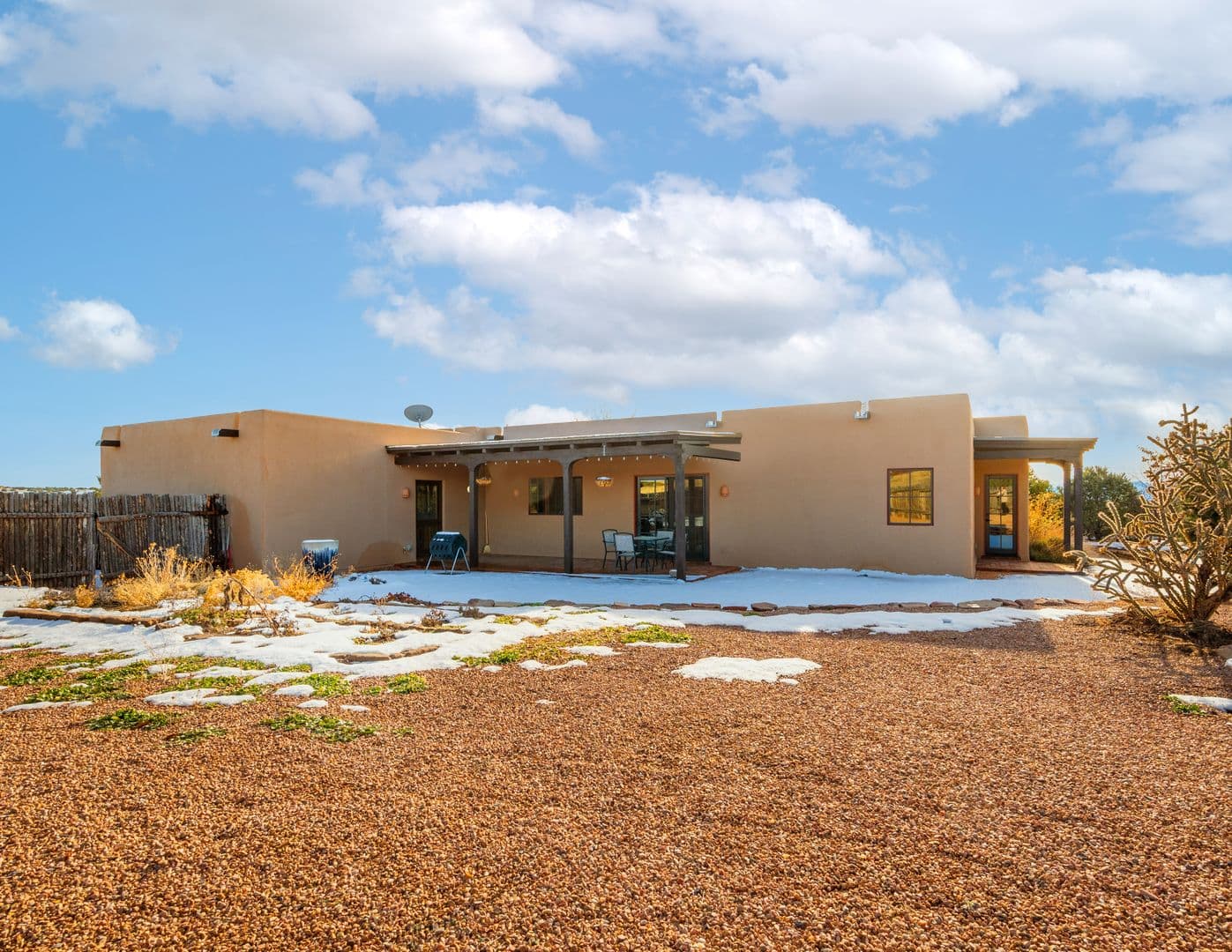 Lamy House: 33 Camino San Lucas