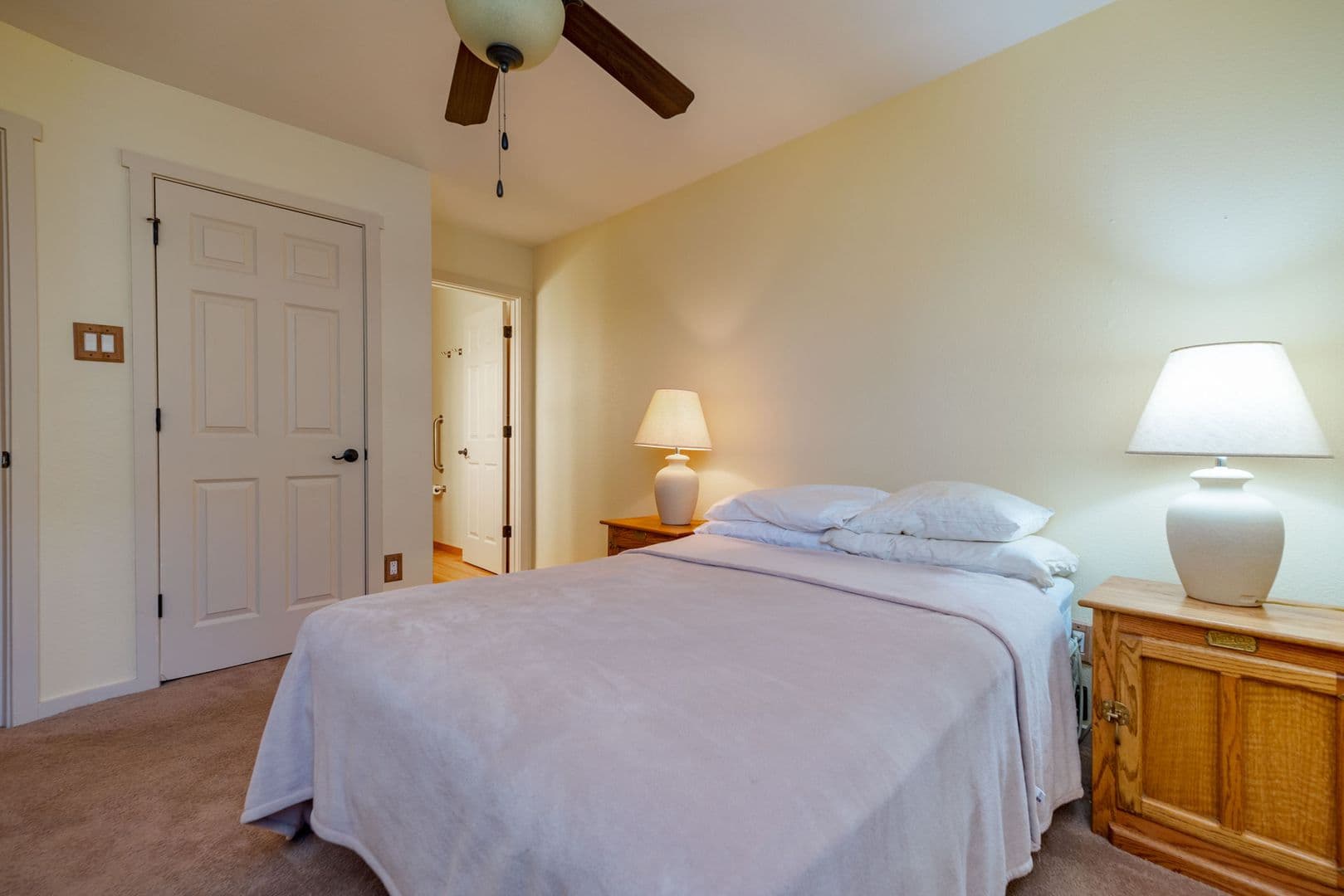 Santa Fe Apartment: 601 W. San Mateo Unit 84
