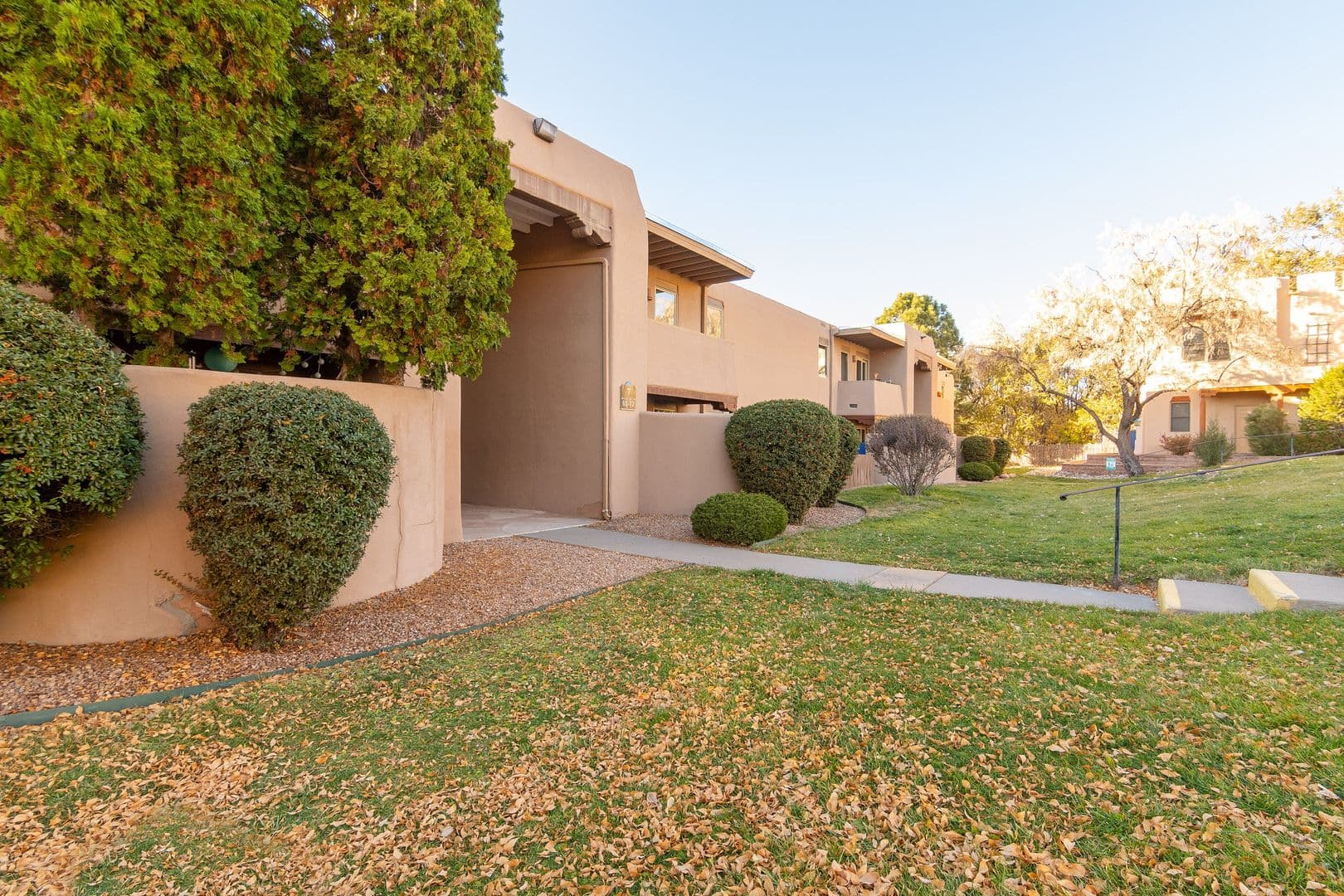 Santa Fe House: 601 W. San Mateo Unit 70