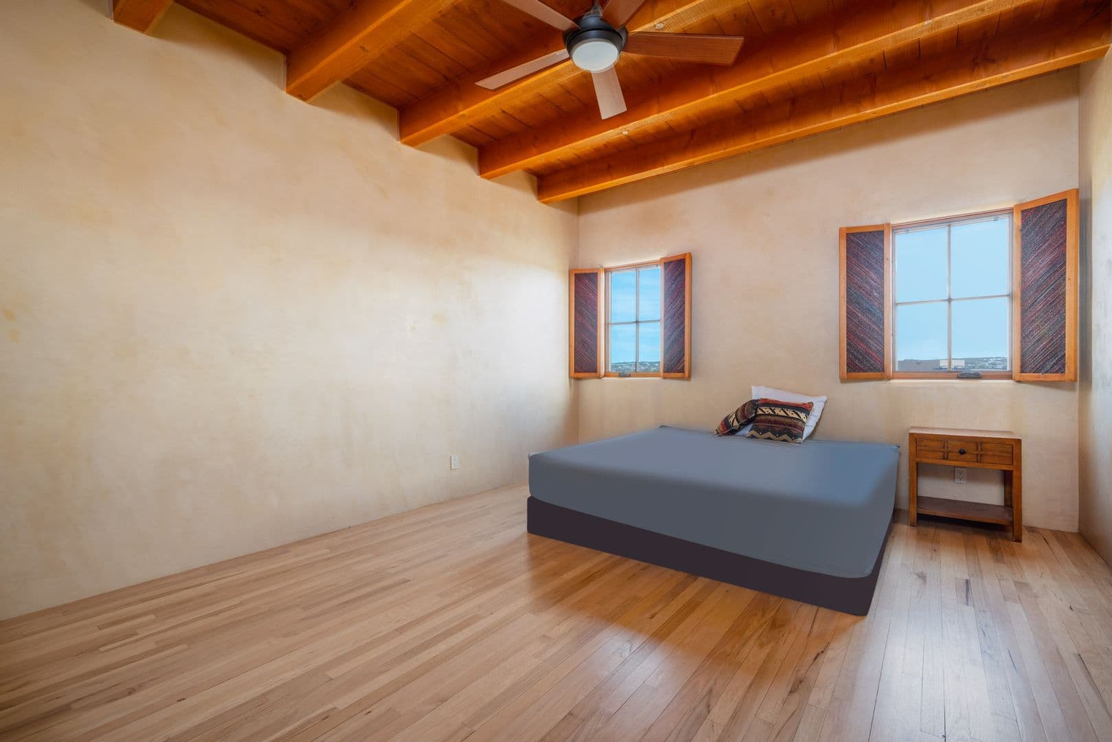 Lamy House: 33 Camino San Lucas