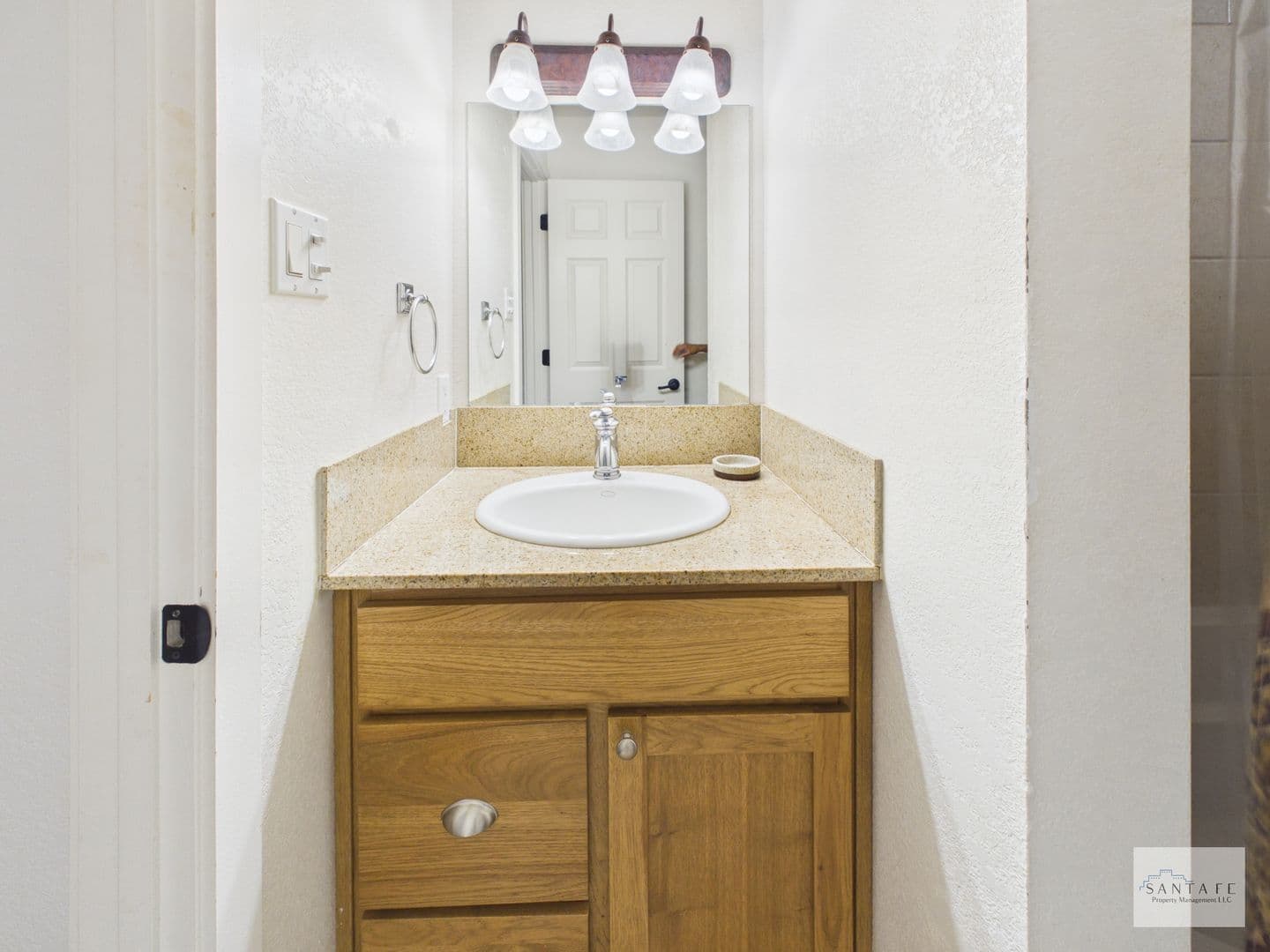 Santa Fe House: 601 W. San Mateo Unit 70