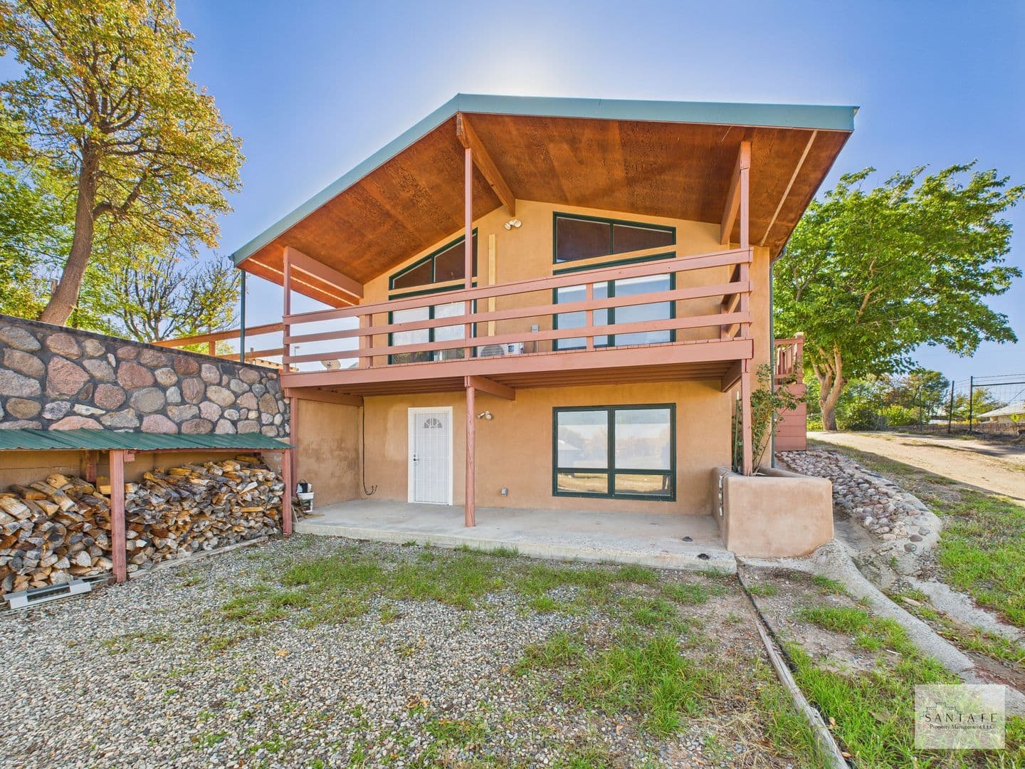 Santa Fe House: 439 County Rd 84