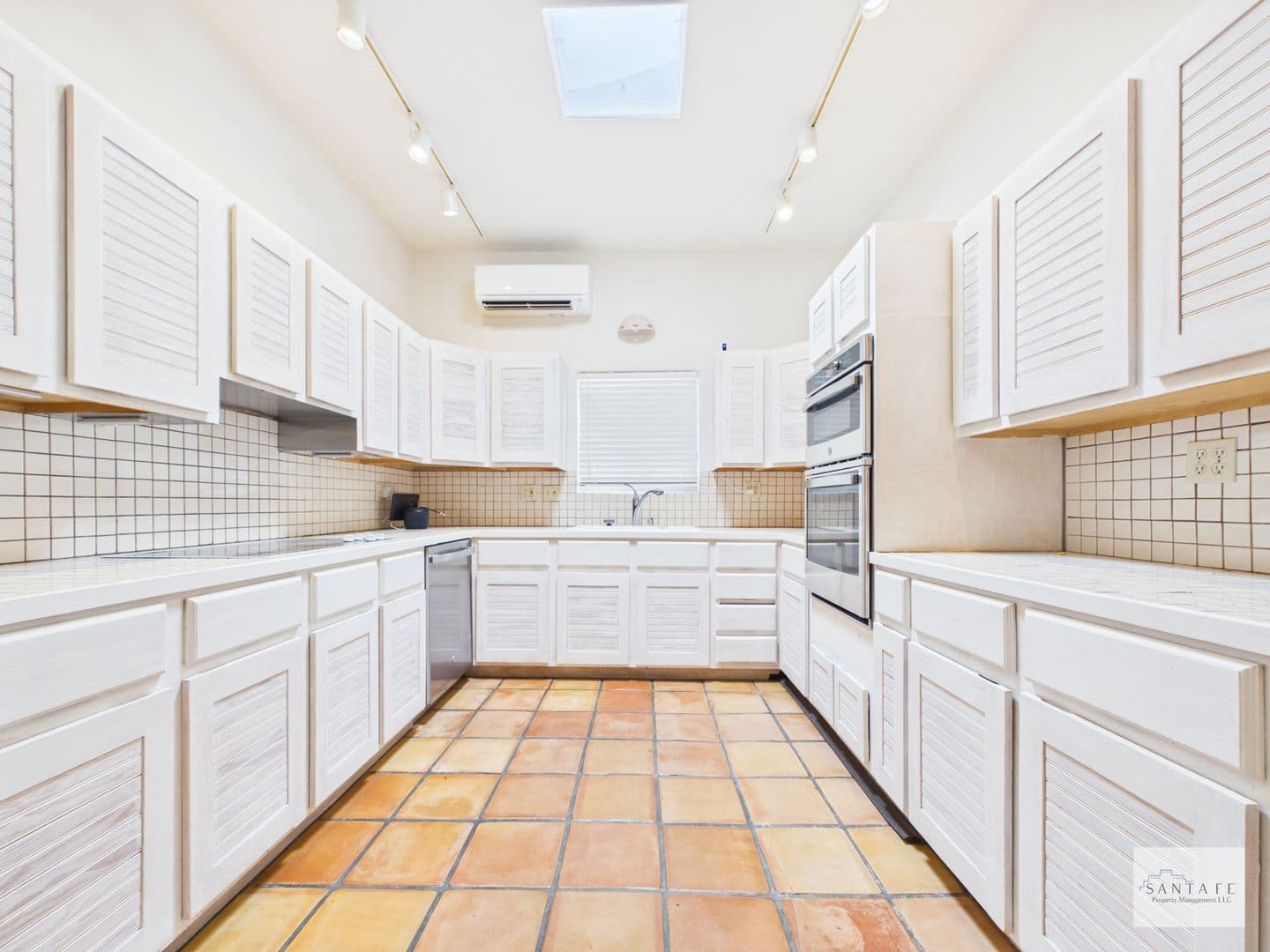 Santa Fe House: 1032 Calle De Suenos