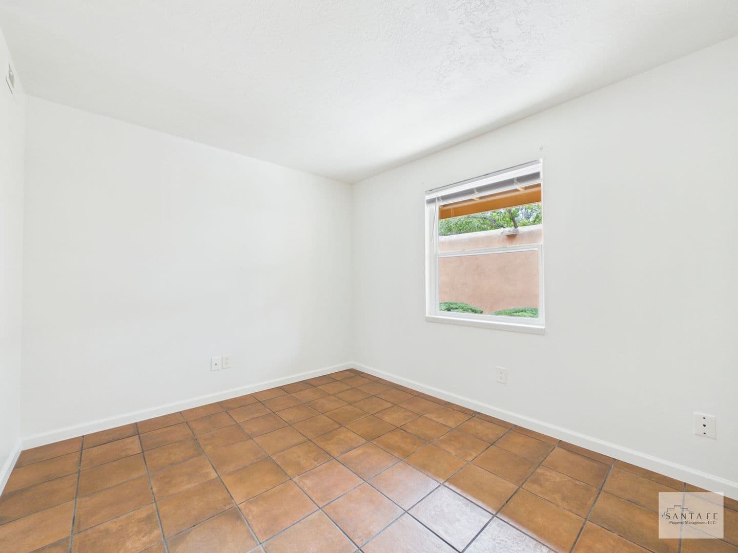 Santa Fe Apartment: 2382 Camino Capitan