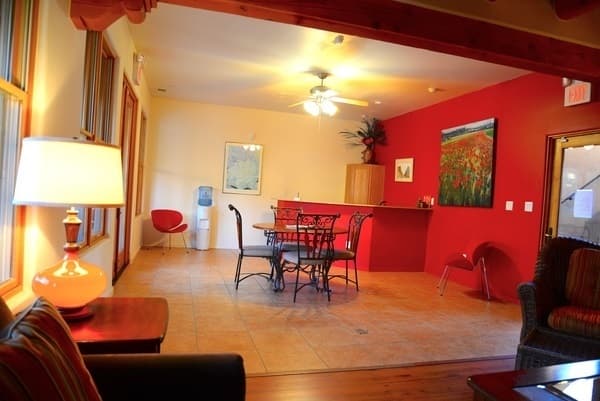 Santa Fe House: 601 W. San Mateo Unit 70