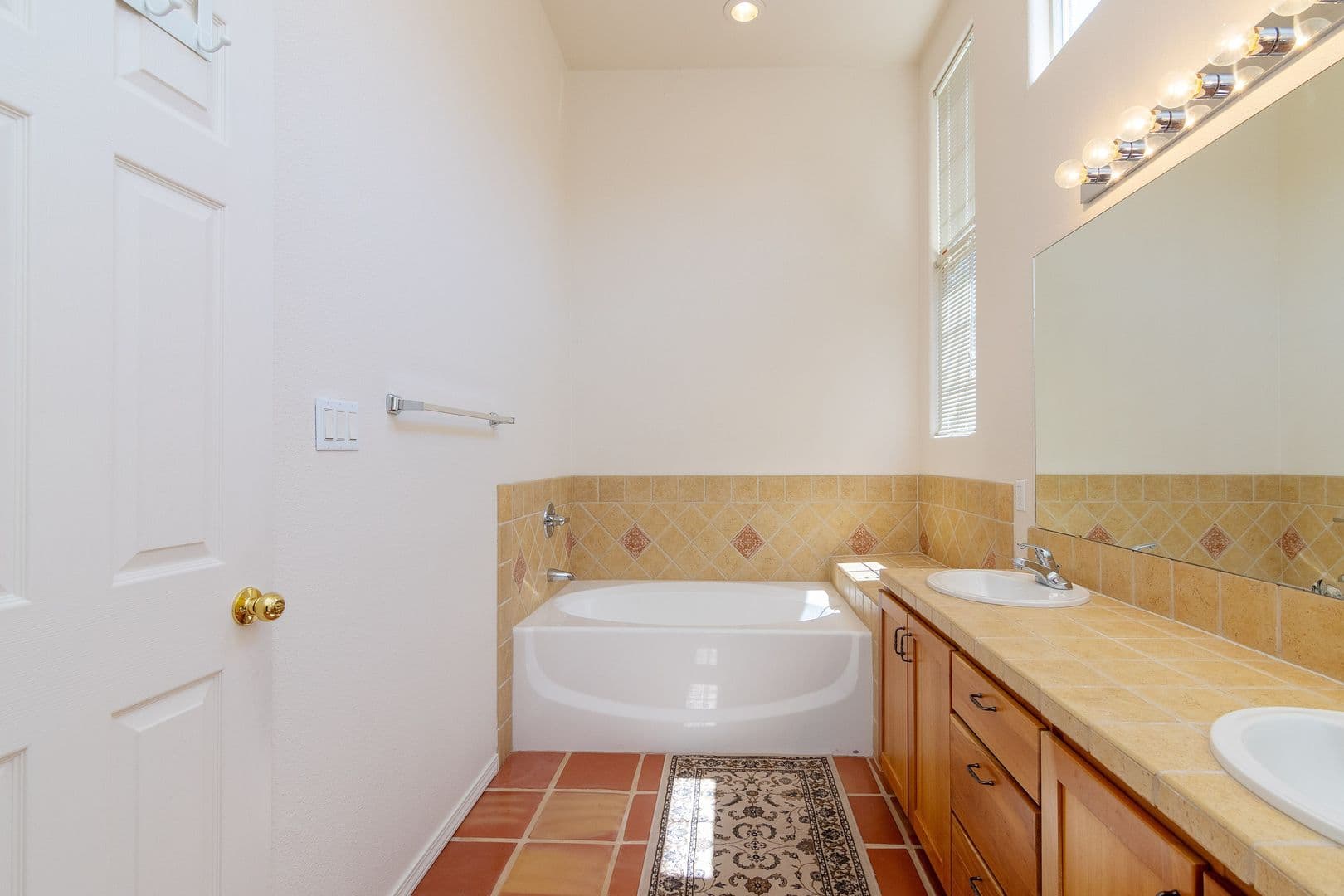Santa fe House: 4254 Snow Bird