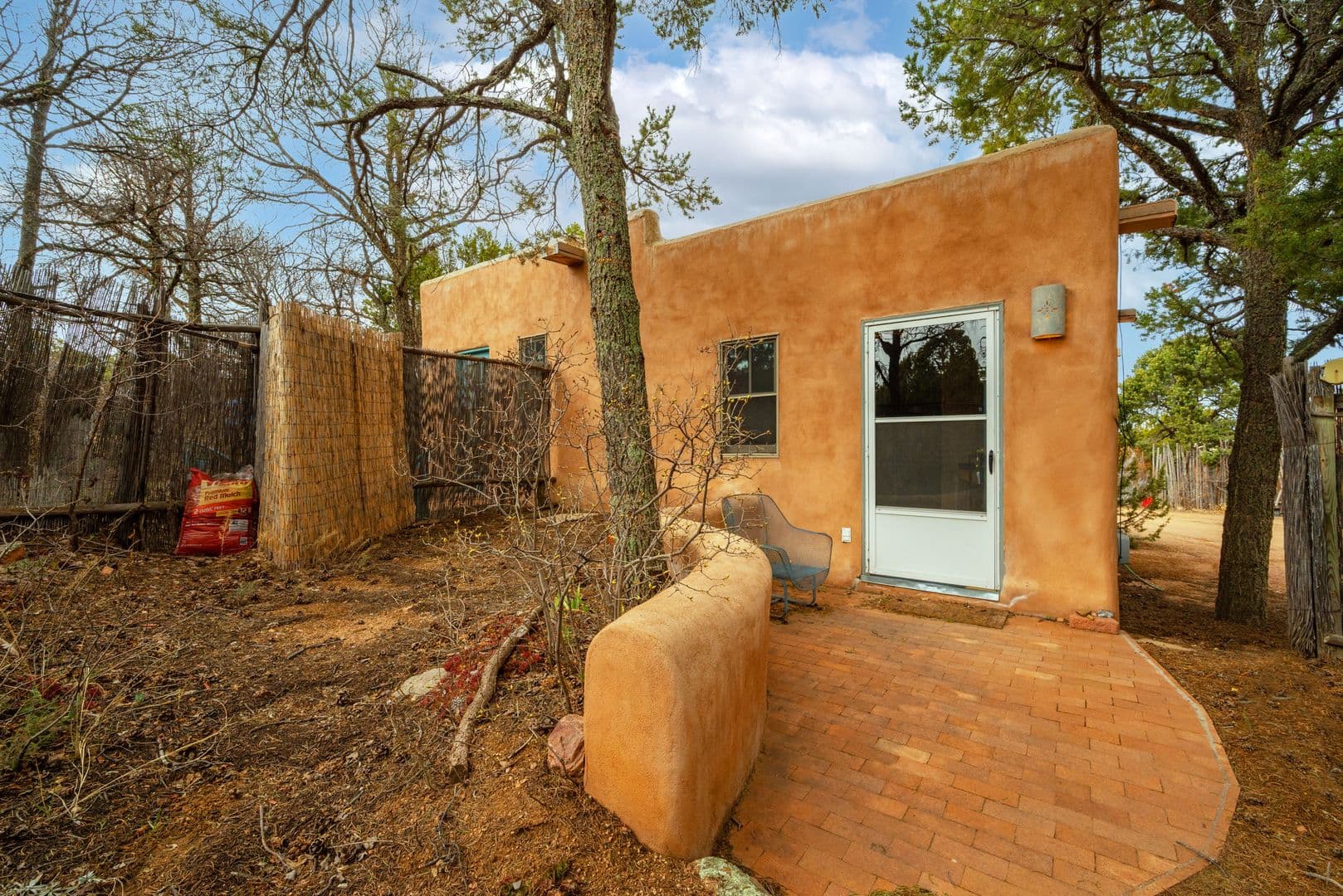 Santa Fe Apartment: 10 Metate Way