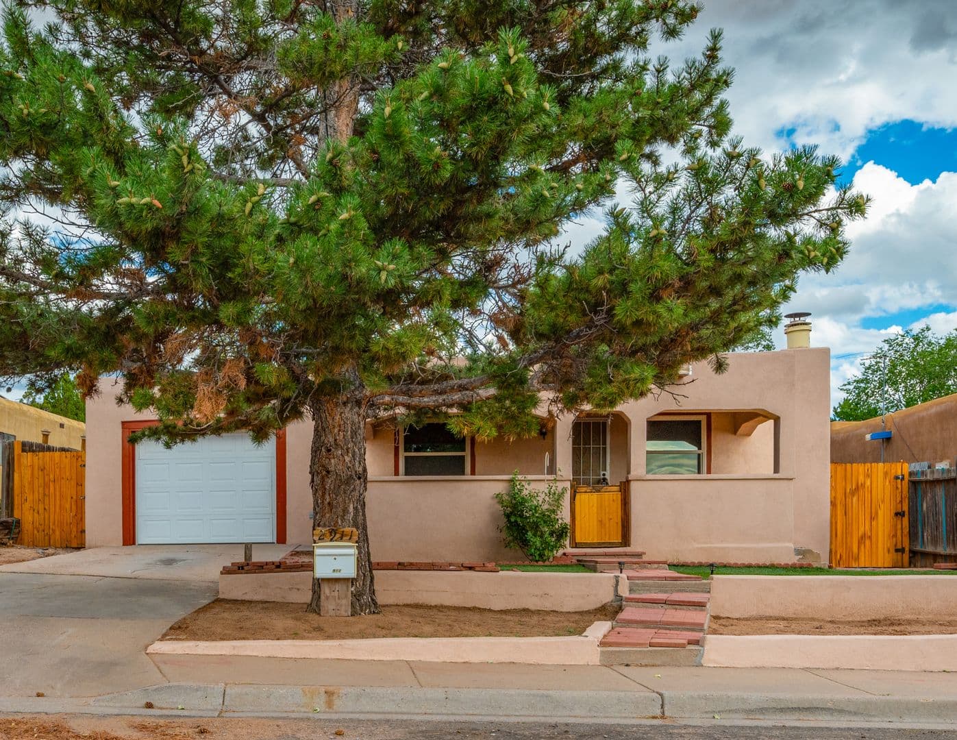 Santa Fe House: 2911 Avenida Alamosa