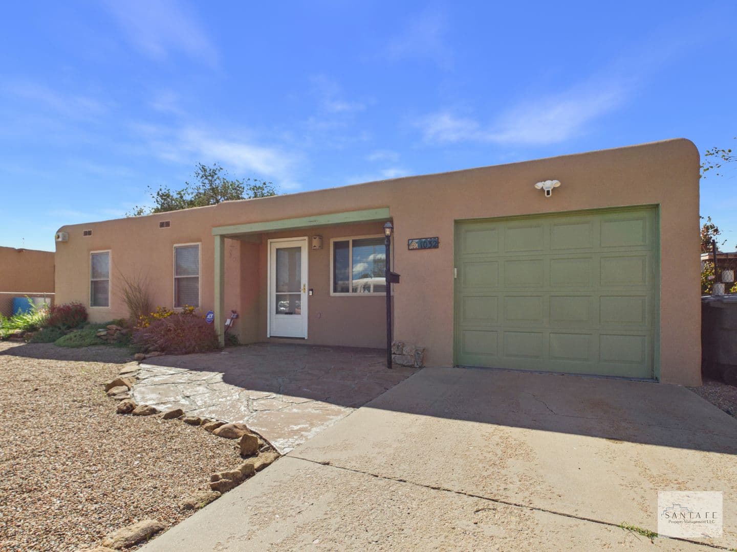 Santa Fe House: 1032 Calle De Suenos