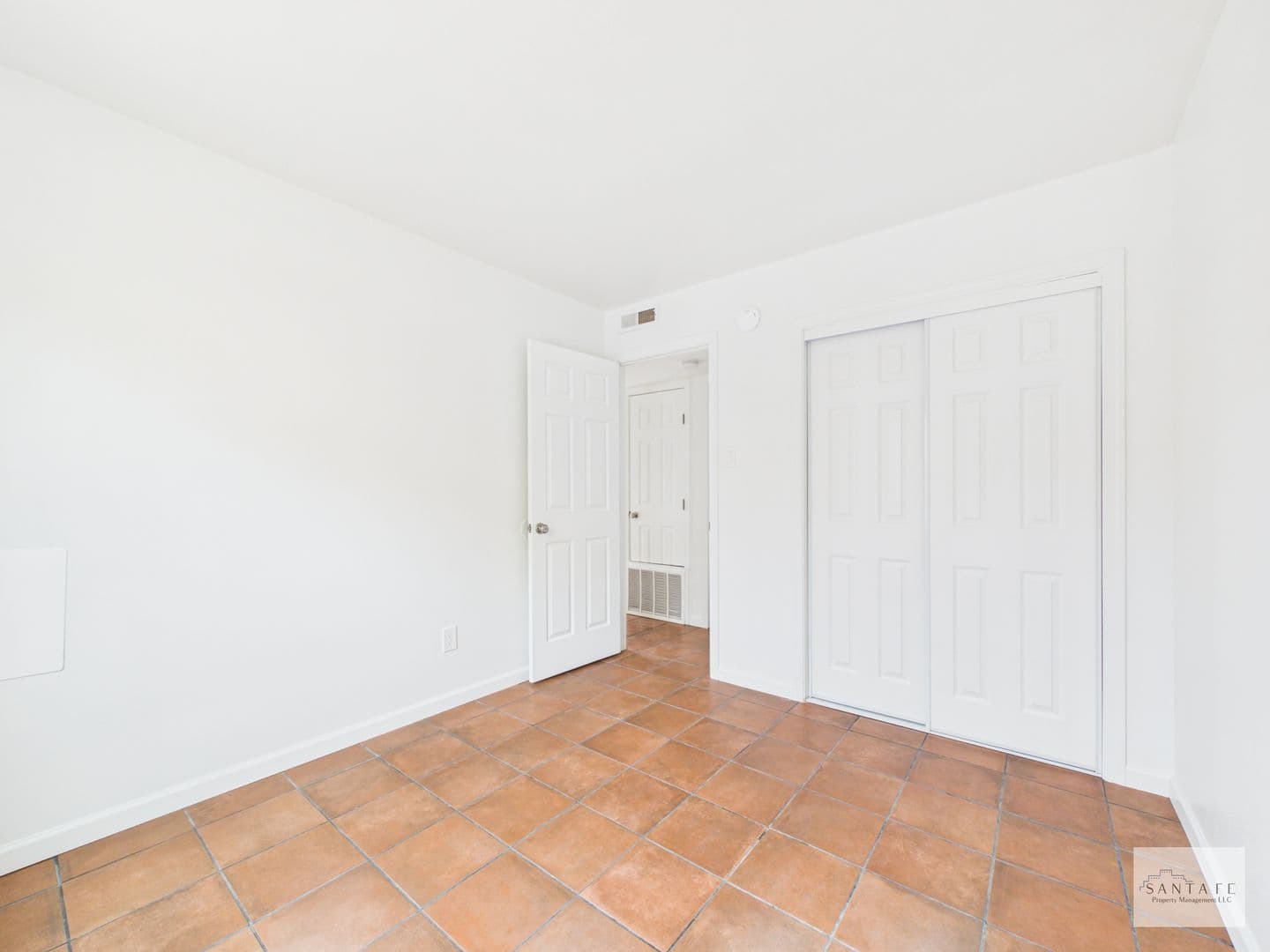 Santa Fe Apartment: 2382 Camino Capitan