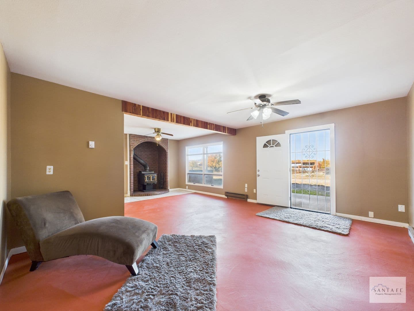 Santa Fe House: 439 County Rd 84