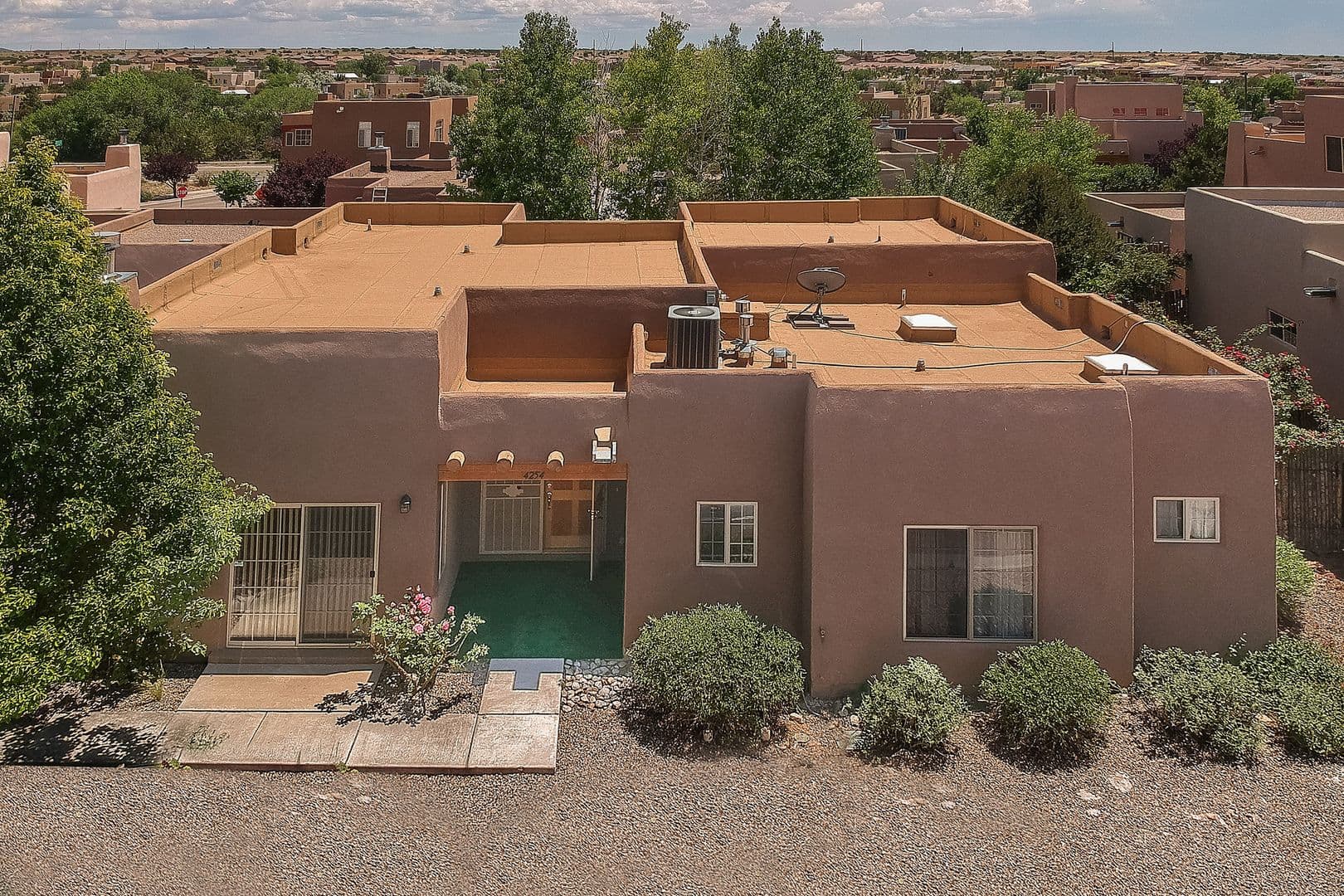 Santa fe House: 4254 Snow Bird