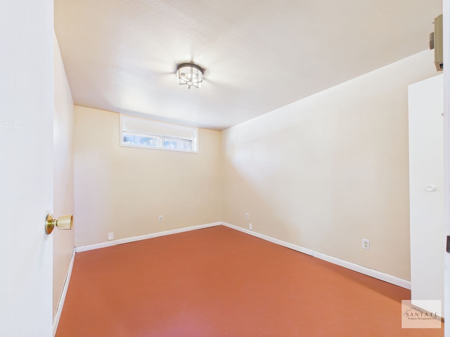 Santa Fe House: 439 County Rd 84