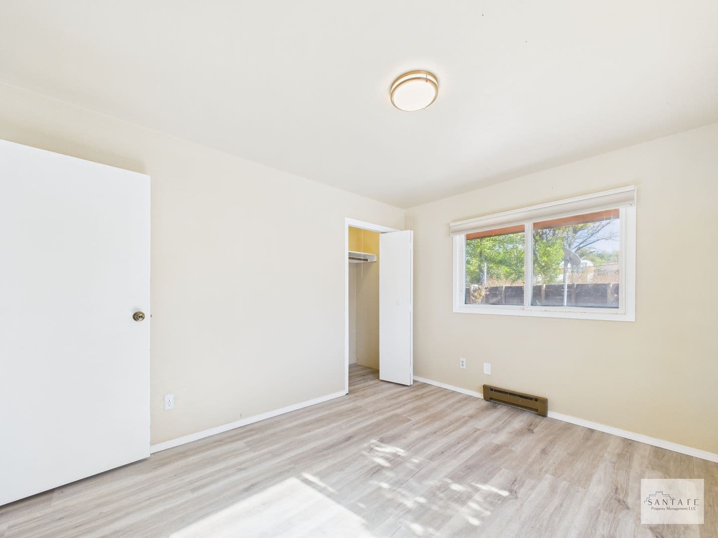 Santa Fe House: 439 County Rd 84