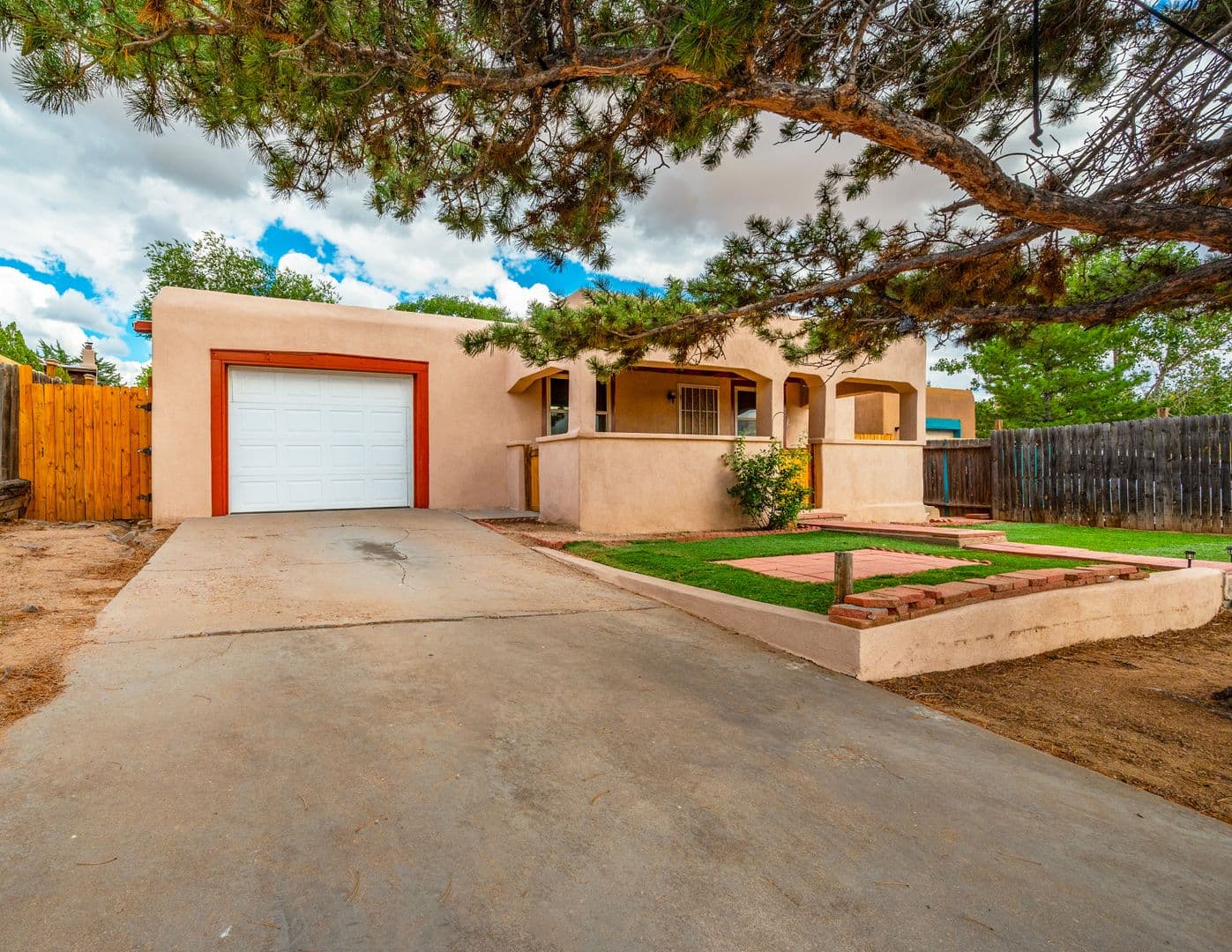 Santa Fe House: 2911 Avenida Alamosa