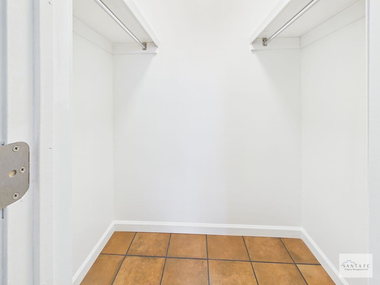 Santa Fe Apartment: 2382 Camino Capitan