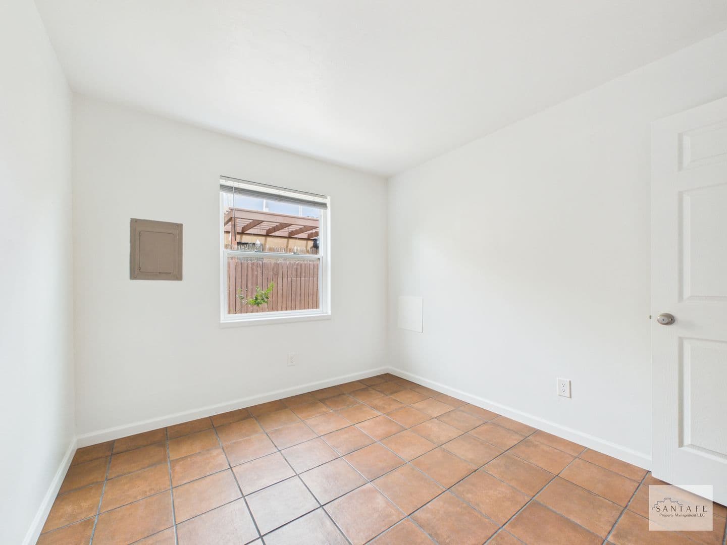 Santa Fe Apartment: 2382 Camino Capitan