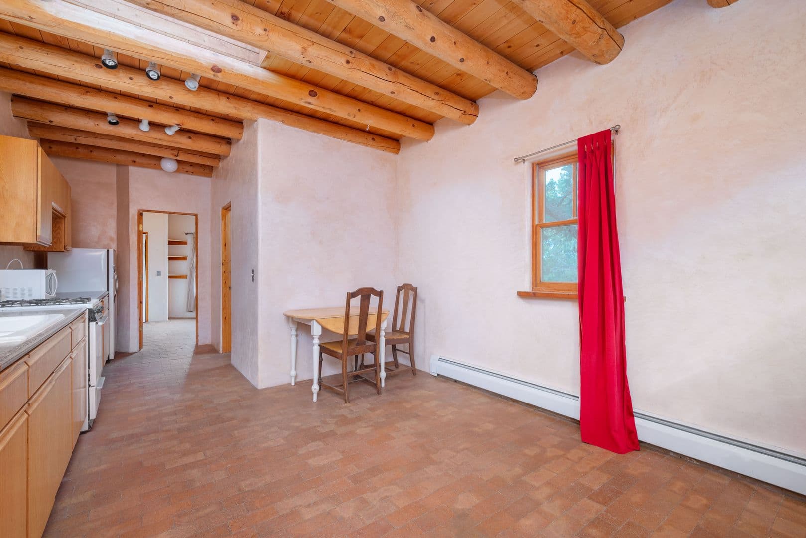 Santa Fe Apartment: 10 Metate Way