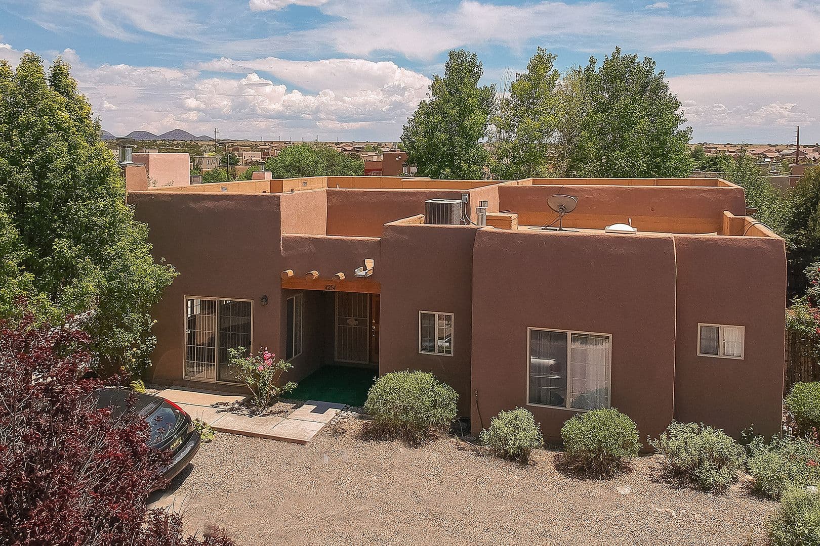 Santa fe House: 4254 Snow Bird