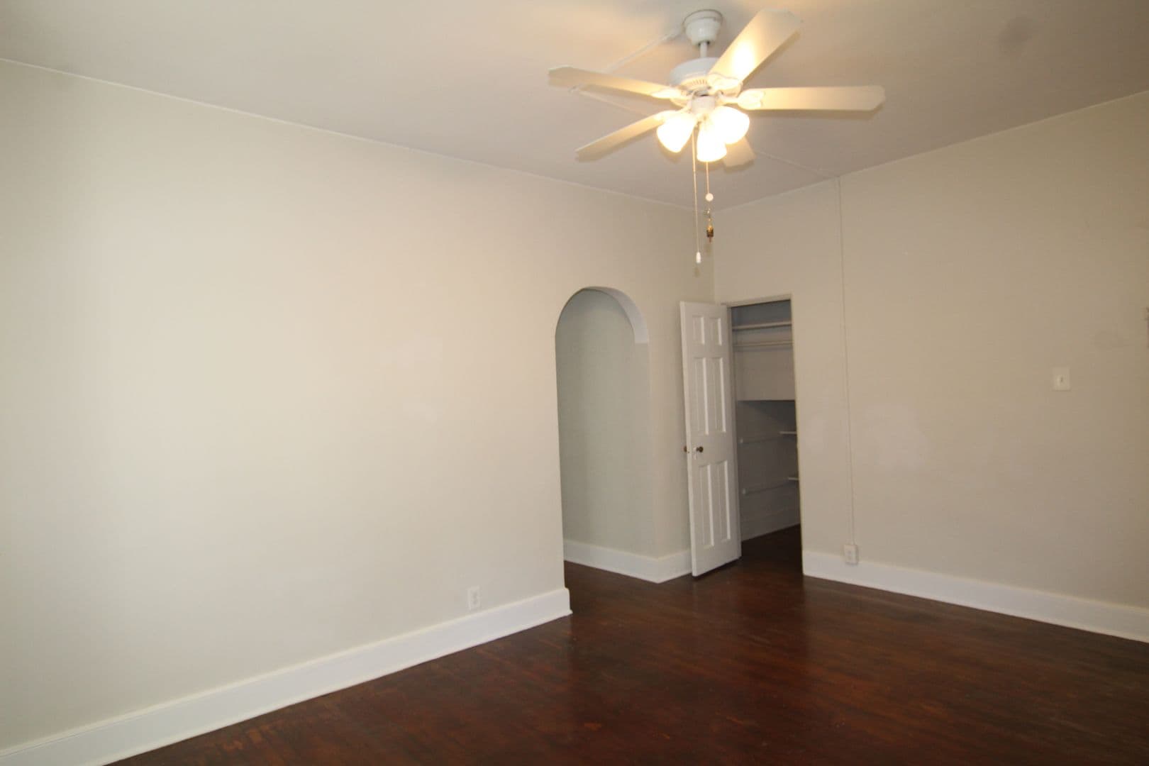 Kingston Apartment: 231 Albany Avenue