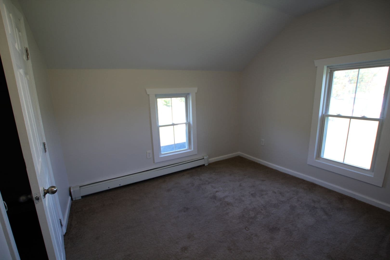 Kingston Apartment: 126 Maxwell Lane