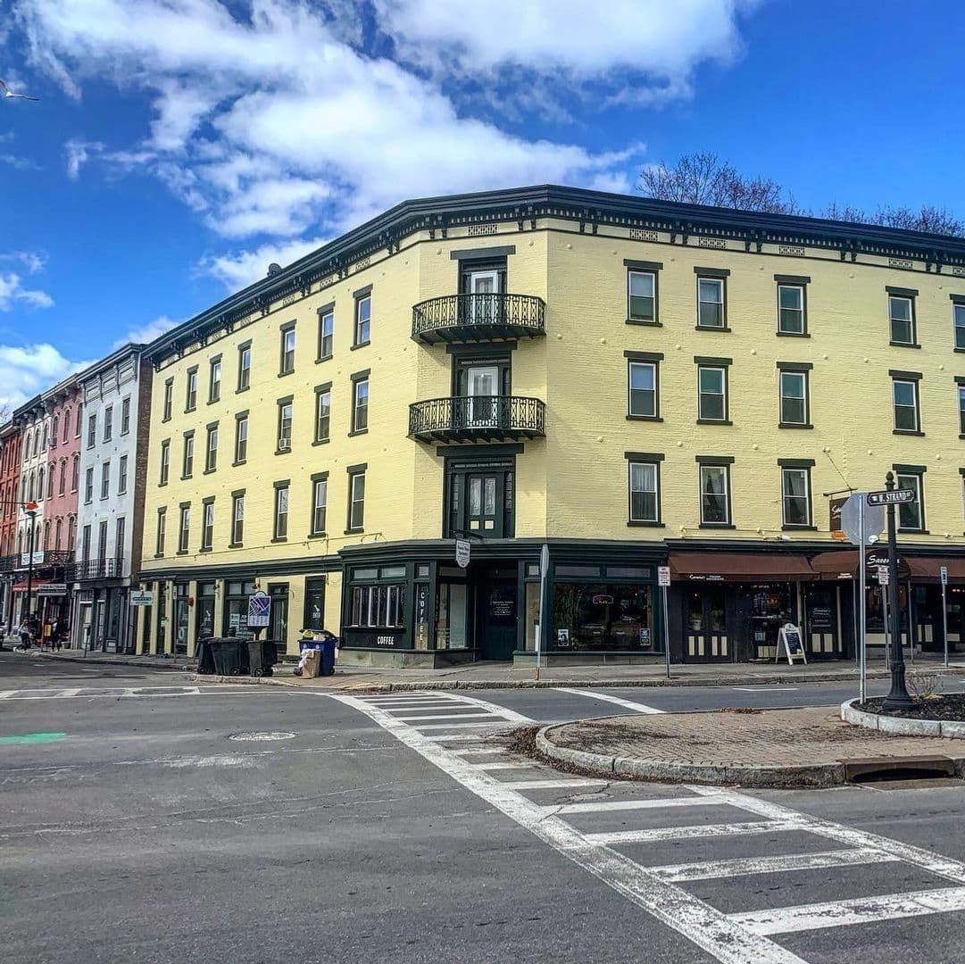 Kingston Apartment: 11 Broadway