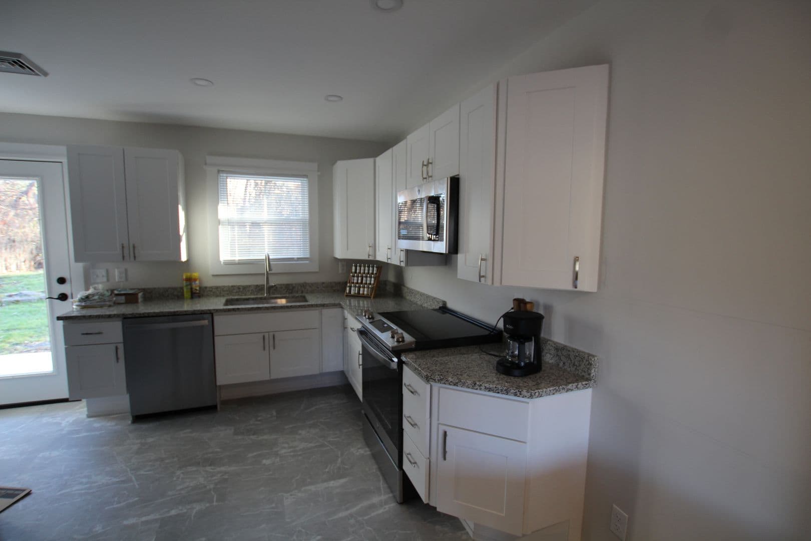 Kingston House: 40 Browning Terrace