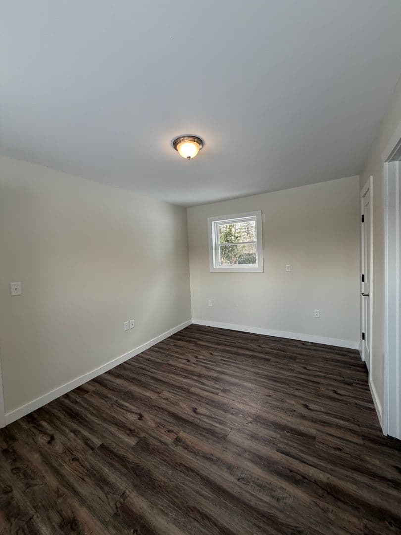 Ravena Apartment: 14311 Rt.9W
