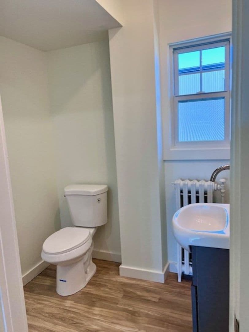 Kingston Apartment: 549 Albany Ave