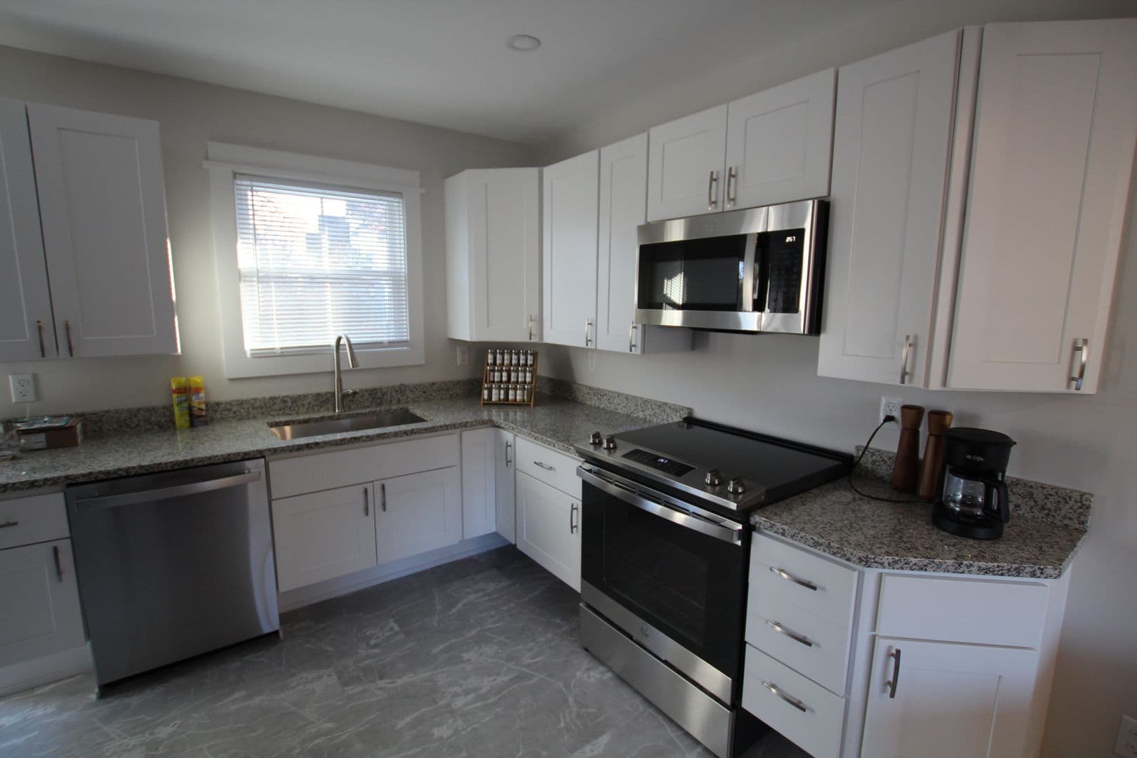 Kingston House: 40 Browning Terrace