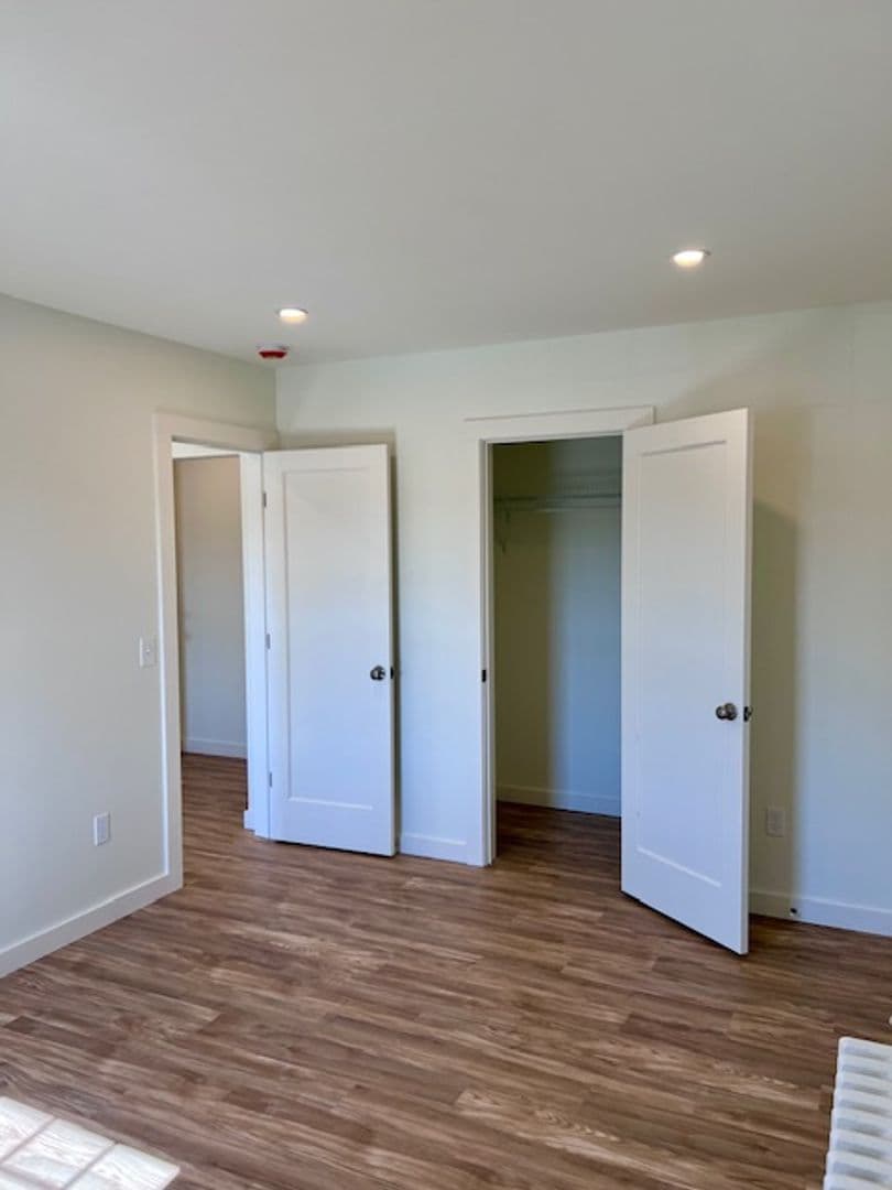 Kingston Apartment: 549 Albany Ave