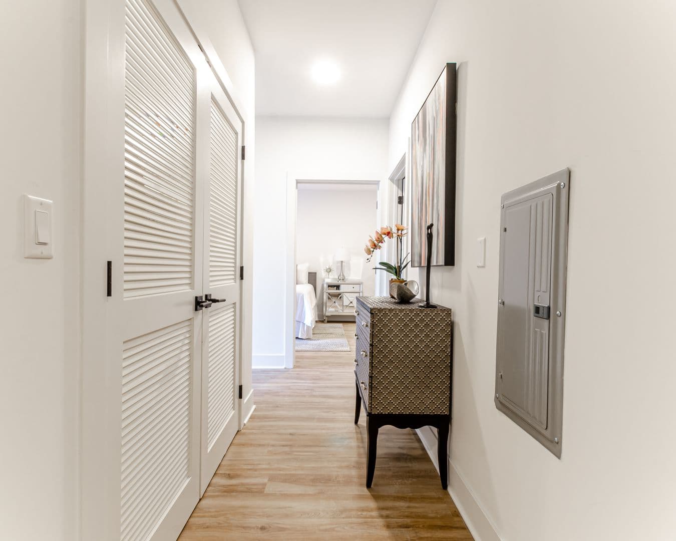 Pompton Lakes Apartment: 21 Lakeside Ave.