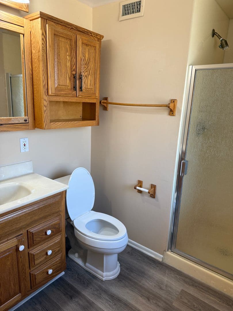 Simi Valley House: 2264 Cochran St