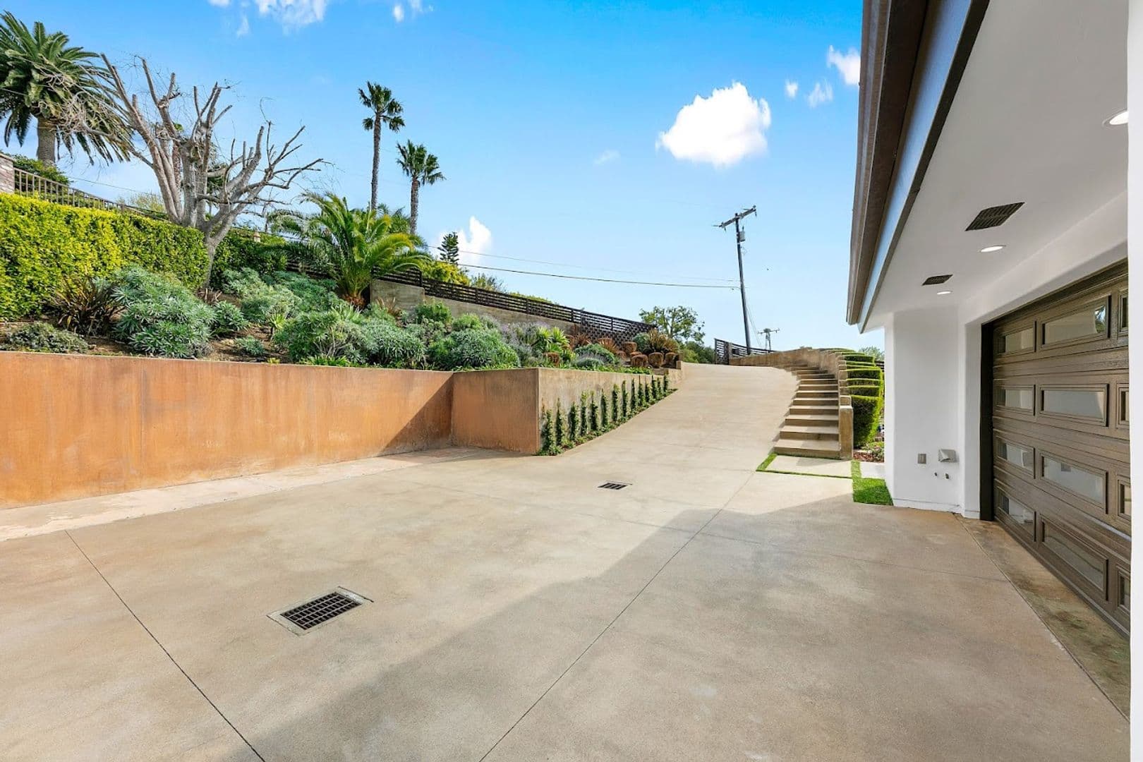 Malibu House: 27091 Sea Vista Dr