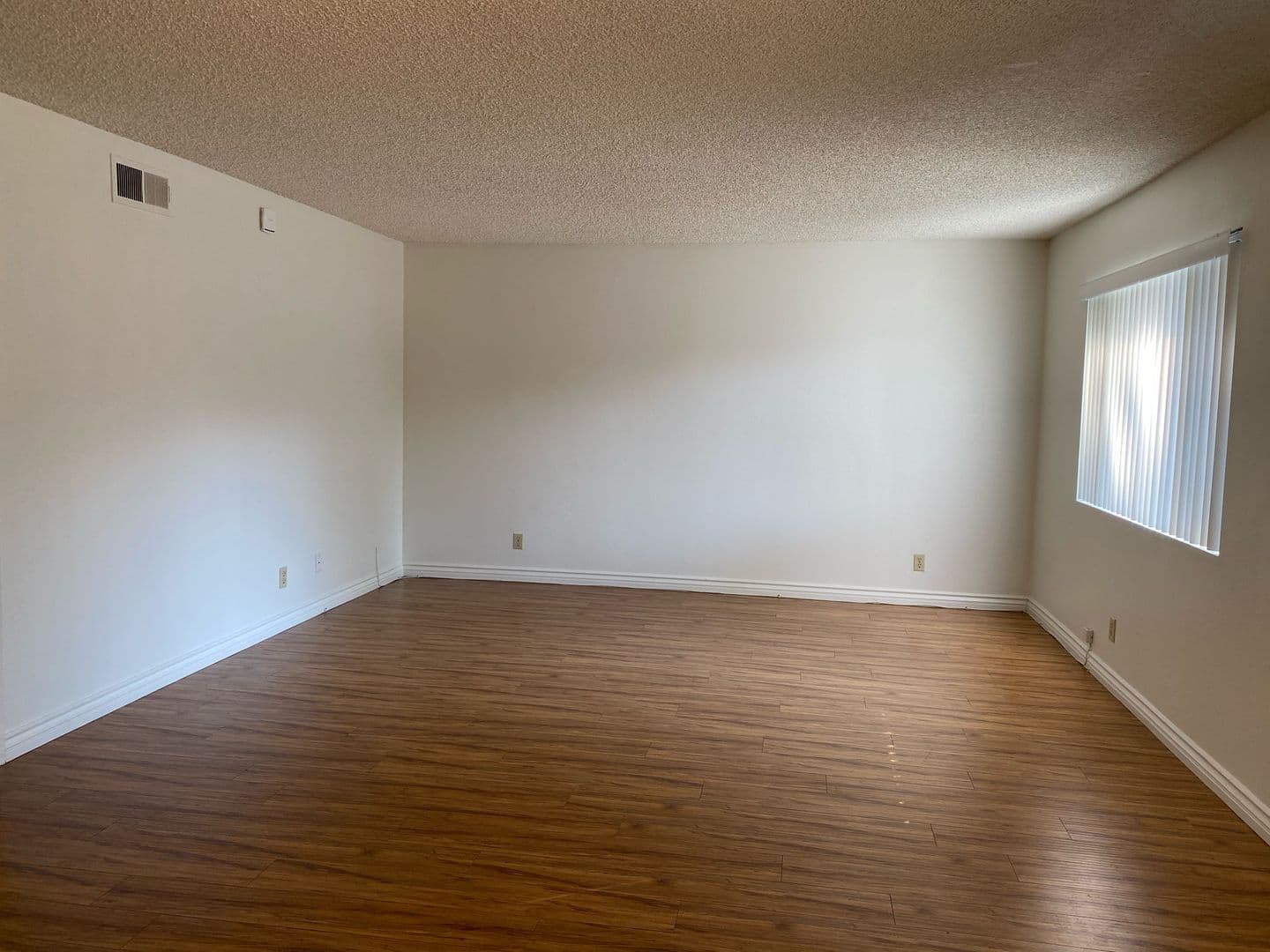 Simi Valley House: 2062 Avenida Placida #1