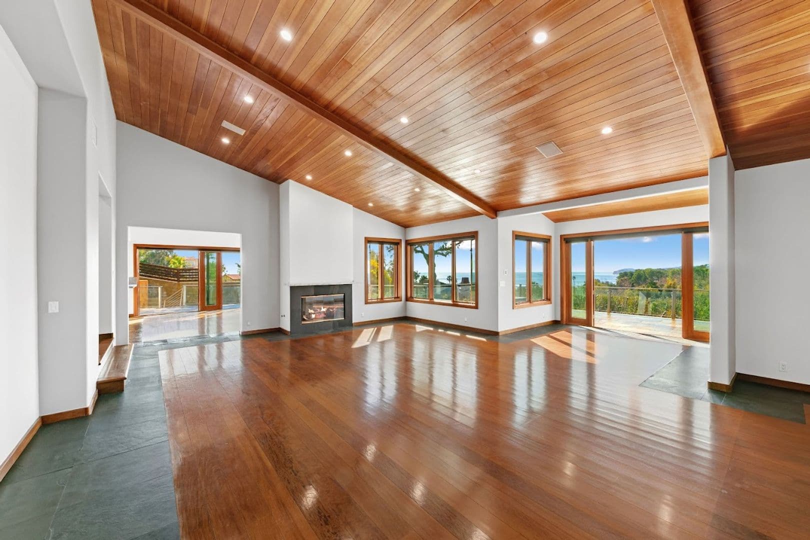 Malibu House: 27091 Sea Vista Dr