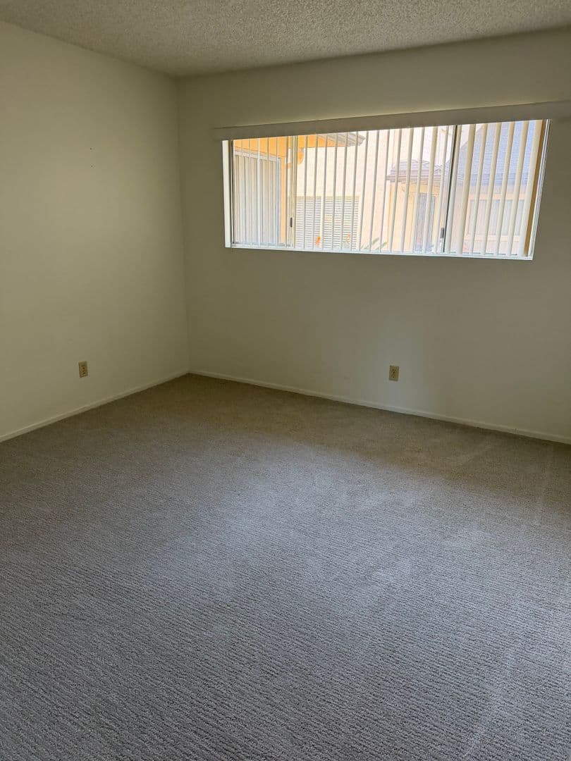 Simi Valley House: 2062 Avenida Placida #1