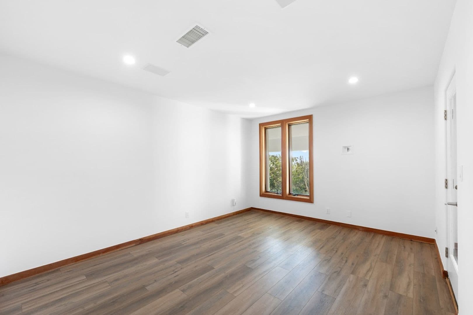 Malibu House: 27091 Sea Vista Dr