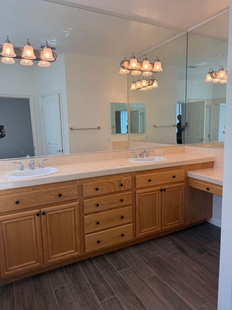 Simi Valley House: 4944 Monument St