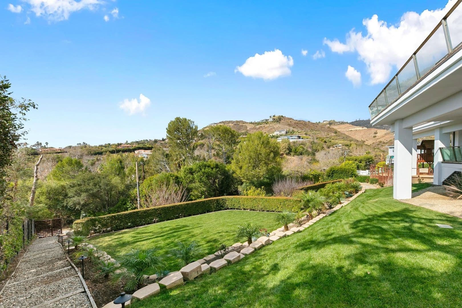 Malibu House: 27091 Sea Vista Dr
