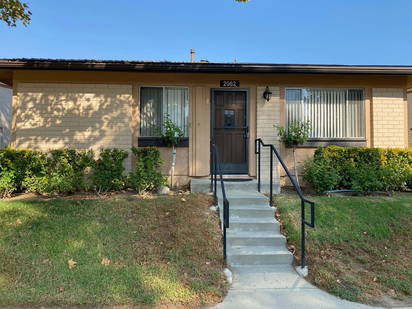 Simi Valley House: 2062 Avenida Placida #1