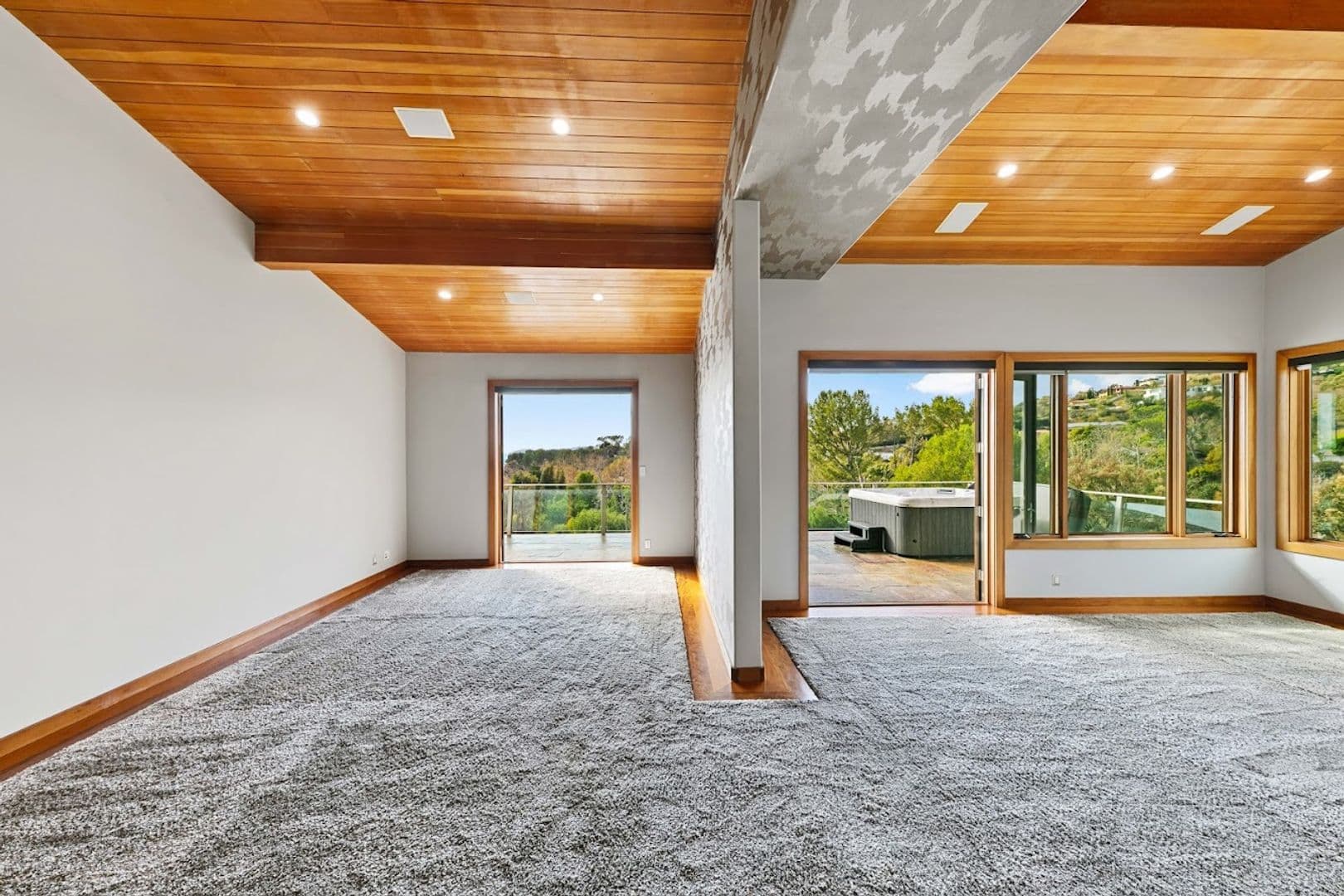 Malibu House: 27091 Sea Vista Dr