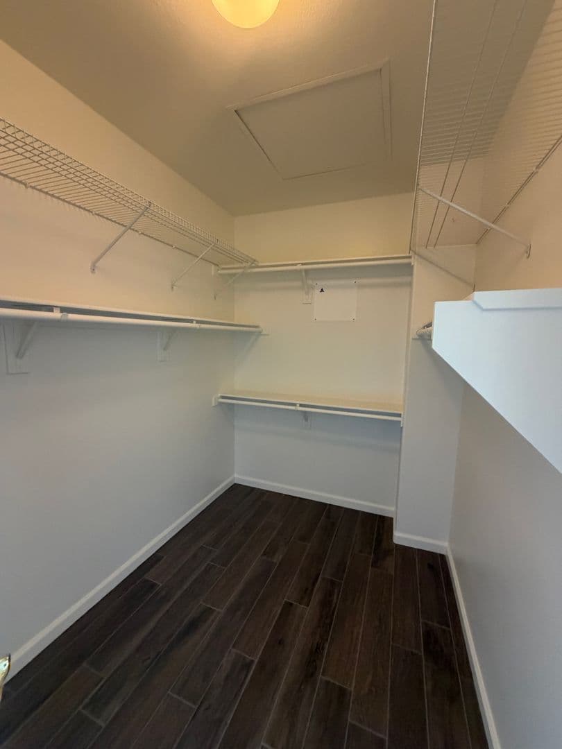 Simi Valley House: 4944 Monument St