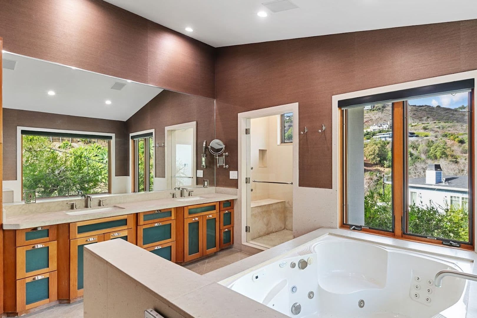 Malibu House: 27091 Sea Vista Dr