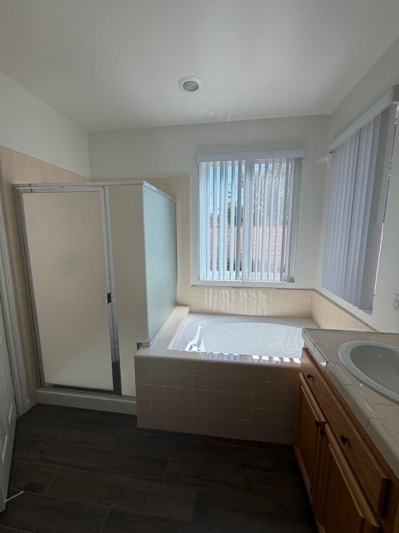 Simi Valley House: 4944 Monument St