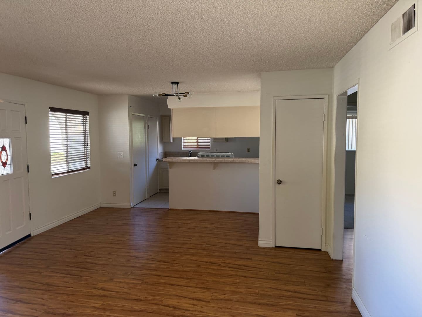 Simi Valley House: 2062 Avenida Placida #1